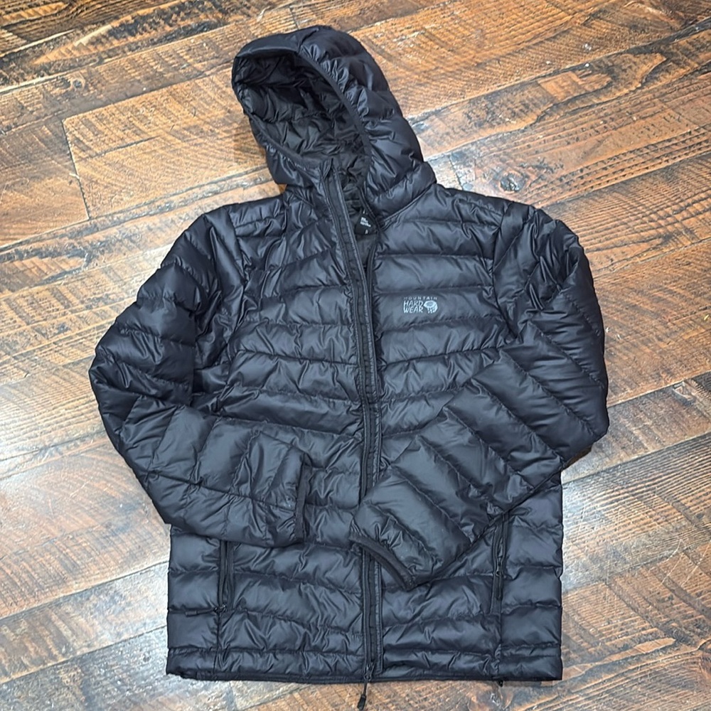 Mountain Hardwear Black Men’s Puffy Coat Jacket Sz S w/ Hood